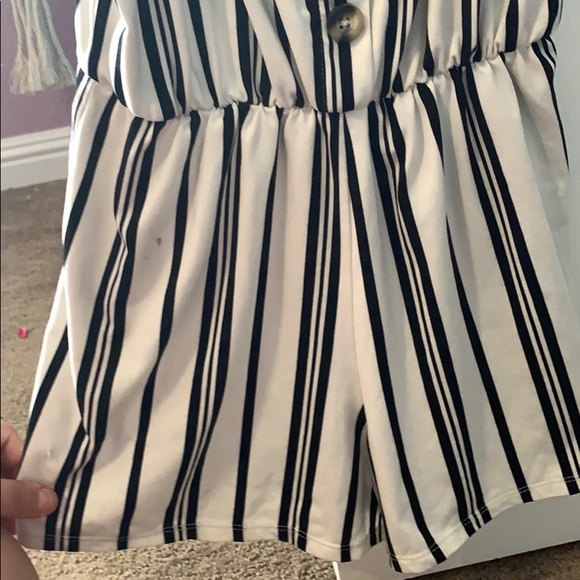 Jumps you a few stains but cute and comfy casual - Picture 12 of 16